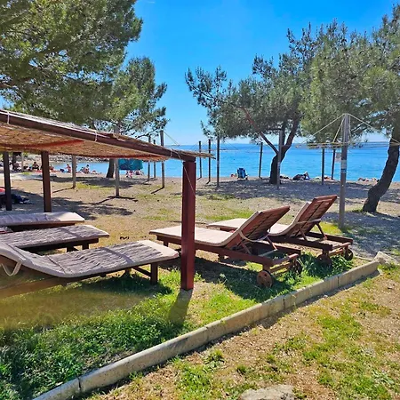 Holiday Place Veli Dvor - Vacation House With Private Garden In Old Town Punat Exterior photo